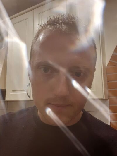  ,   Andzej, 37 ,   c 