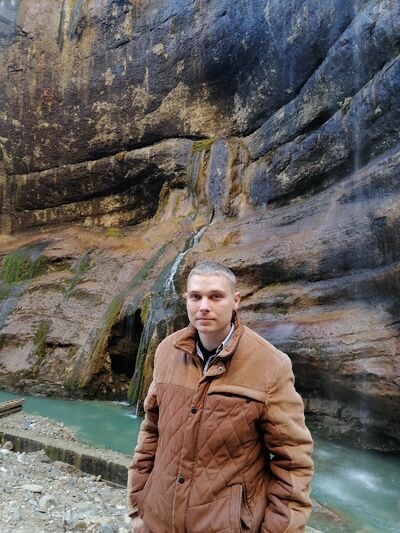  ,   Pavel, 32 ,   ,   , c , 