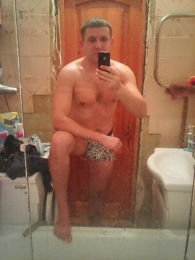  ,   ALEKSANDER, 39 ,   