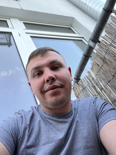  Homberg,   , 32 ,   ,   