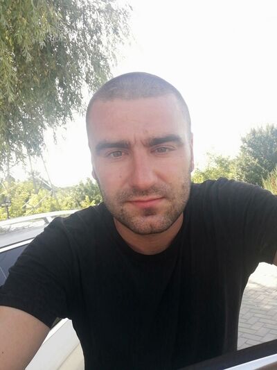  ,   Sergiu, 33 ,   ,   , c 
