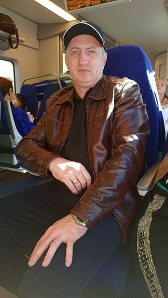 ,   Volodya, 42 ,   ,   