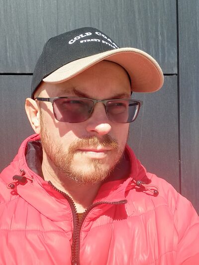  ,   Pavel, 47 ,   ,   , c , 