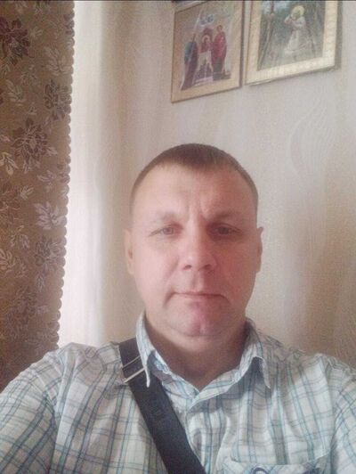  ,   Mixail, 48 ,  