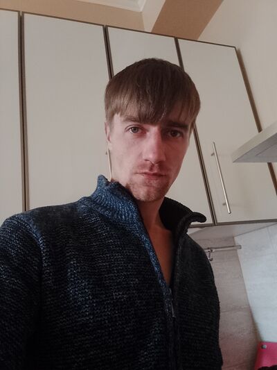  ,   Oleg, 32 ,   ,   
