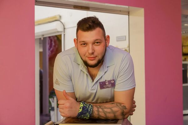  ,   Vladimir, 27 ,     , c , 