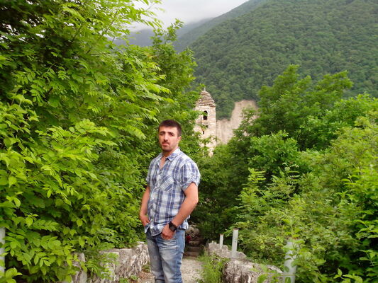  ,   Ali, 42 ,   ,   , c 