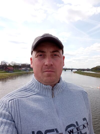  ,   Zakhar, 40 ,   ,   