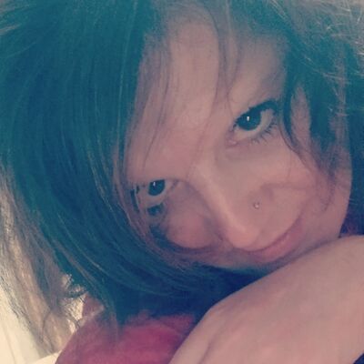  ,   Lana, 40 ,   ,   , c , 