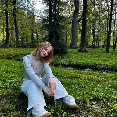  -,   Sasha, 19 ,   ,   , 