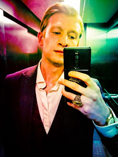  ,   Oleg, 33 ,   ,   , c 