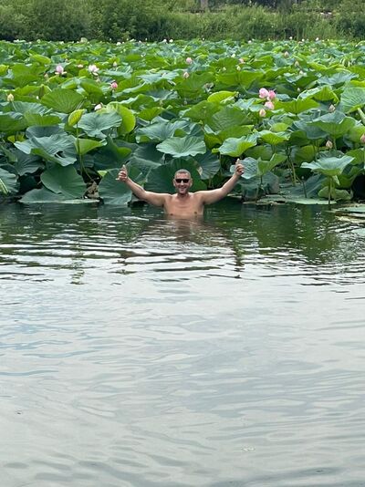  ,   Denis, 35 ,   , 