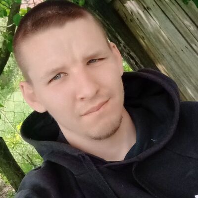  ,   Viktor, 24 ,   ,   