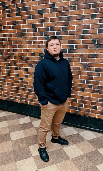  ,   Viktor, 30 ,   ,   , c , 