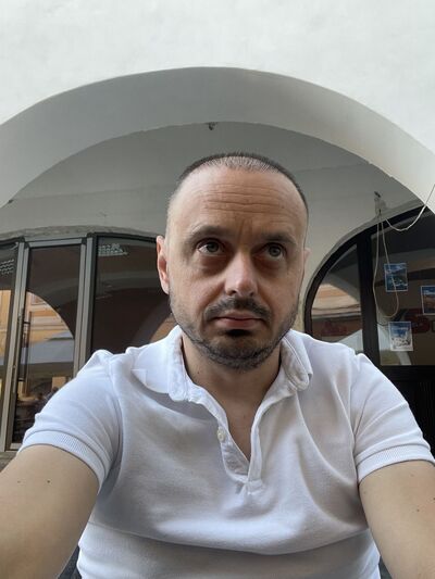  ,   Virgiliu, 39 ,     