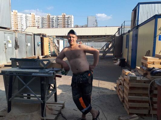  ,   Den, 35 ,   ,   
