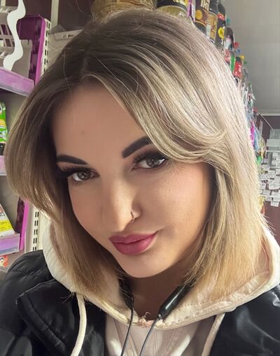  ,   Nika, 40 ,   ,   