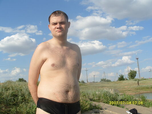  ,   Ilja, 37 ,   ,   , c 