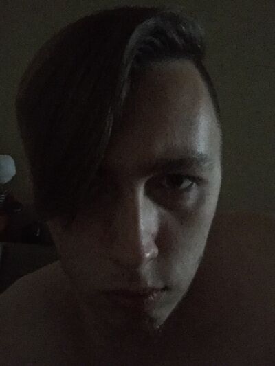  ,   Eddie, 32 ,     , c 