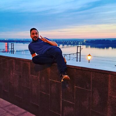  ,   Hichem, 32 ,   ,   