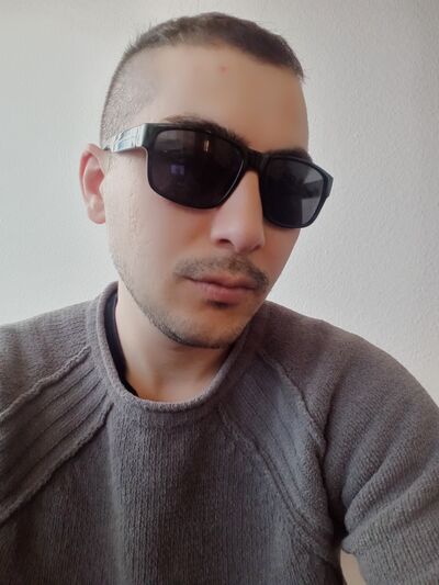  Leer,   Farhad, 36 ,   ,   , c 