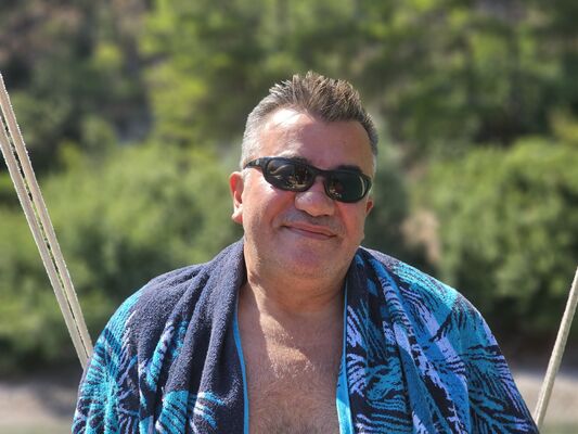  ,   Erik, 49 ,   ,   