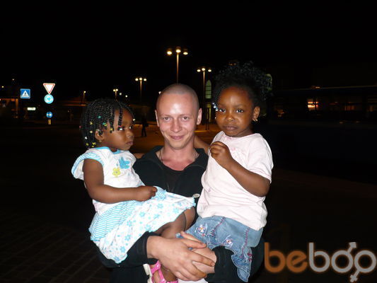  ,   Den, 40 ,  