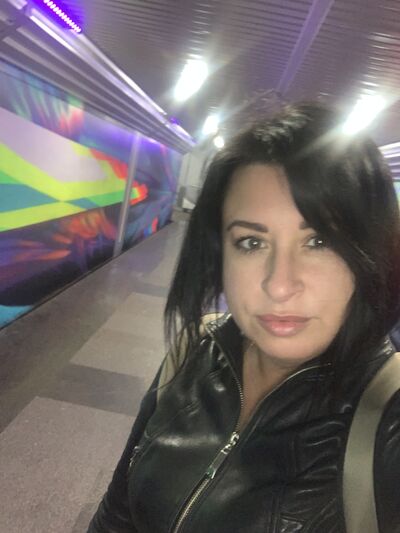  ,   Ylia, 40 ,   ,   