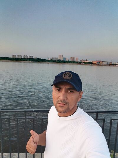  ,   Aziz, 33 ,   ,   