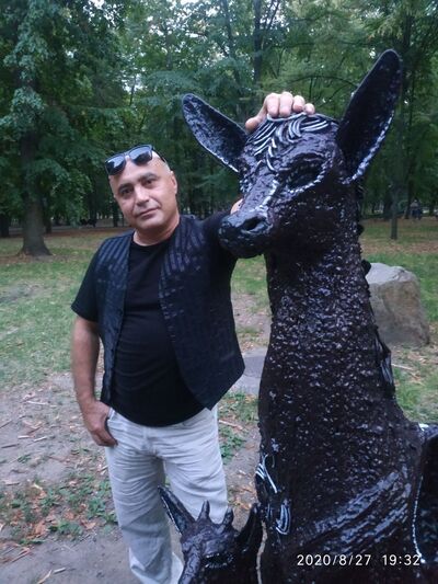  ,   Ruslan, 49 ,   ,   , c 