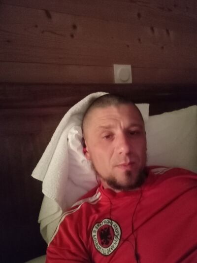  ,   Ghera, 40 ,   ,   