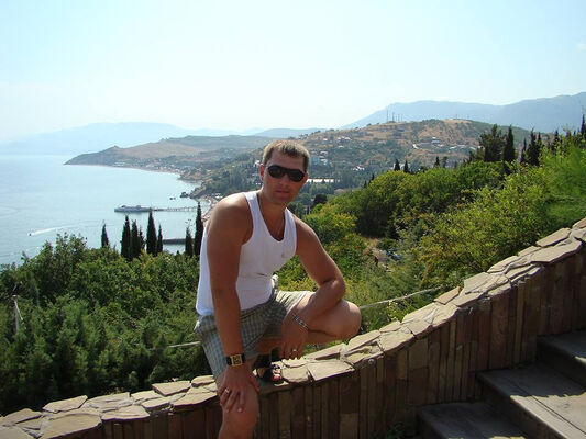  ,   Serj, 35 ,   ,   , c 