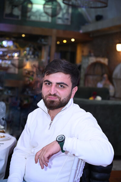  ,   Vahag, 26 ,   ,   
