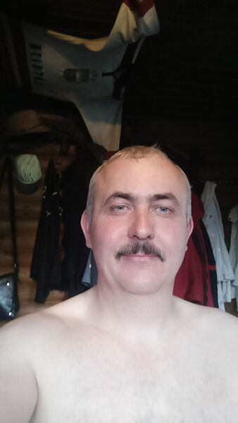  ,   Evgenij, 51 ,   ,   , c , 