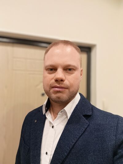  ,   Zhenya, 41 ,   ,   , c 