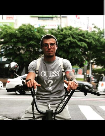  ,   Denis, 37 ,   ,   , c 