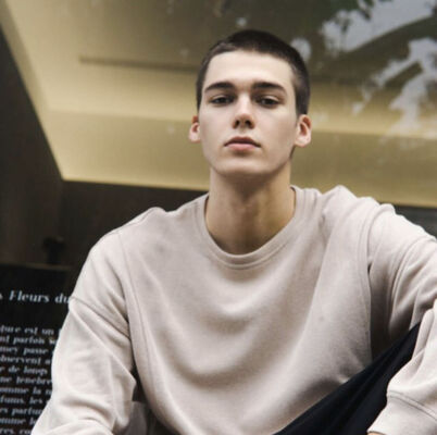  ,   Egor, 20 ,   ,   , c , 