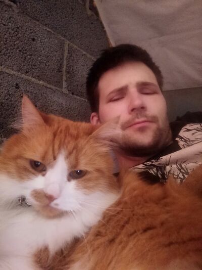  ,   Dmitris, 32 ,   ,   , c 