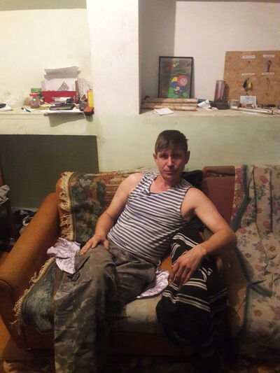  ,   Boris, 48 ,   