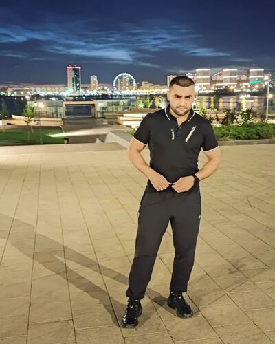  ,   Elvin, 33 ,   ,   