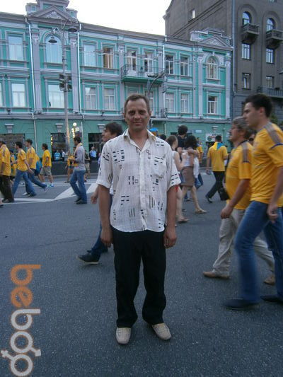  2025015  Aleksandr, 52 ,    