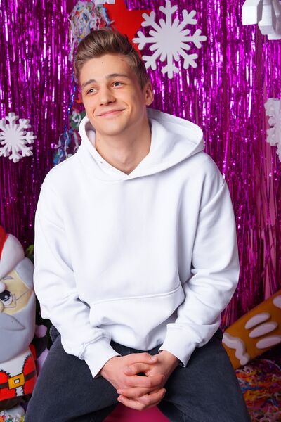  ,   Daniil, 25 ,   ,   