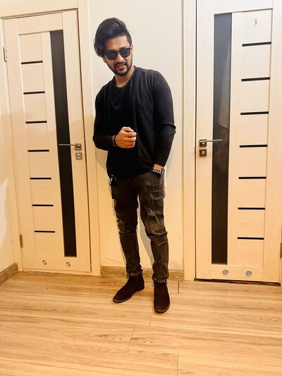  ,   Shaan, 27 ,   ,   