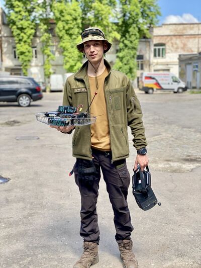  ,   Alex, 20 ,   ,   