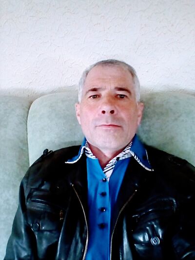  ,   Vasile, 52 ,   c 