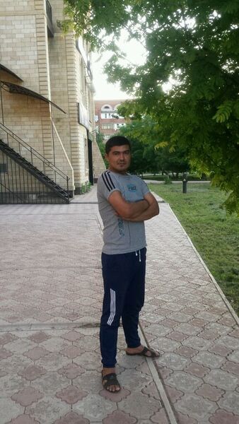  ,   Zhakhongir, 32 ,   ,   