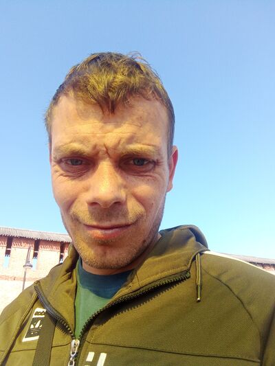  ,   Mikhail, 36 ,   ,   , c 