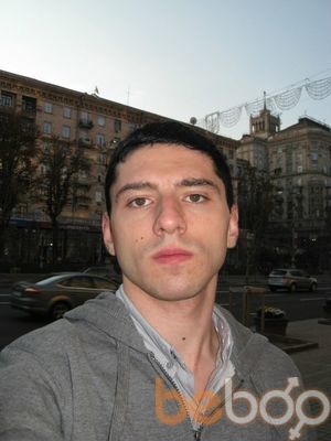  ,   Hans, 35 ,  