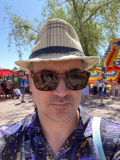  ,   Serge, 40 ,   ,   , c 