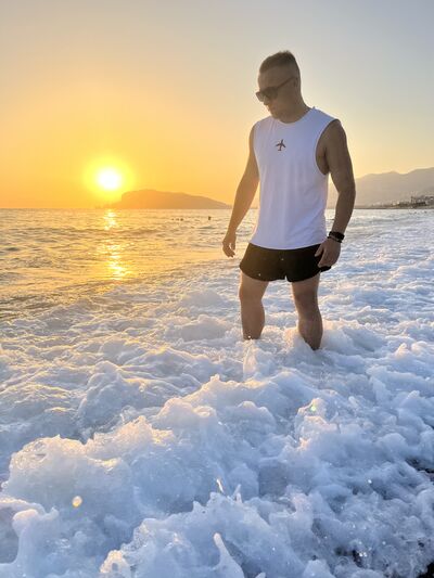  ,   Vlad, 27 ,   ,   